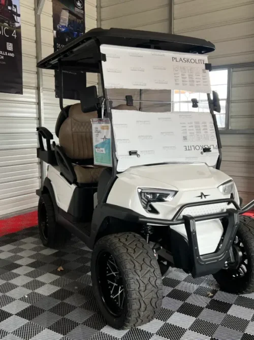 Atlas 4-Passenger Lifted