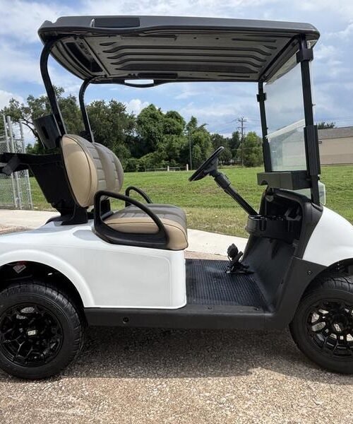 2022 E-Z-GO RXV Refurb Lithium