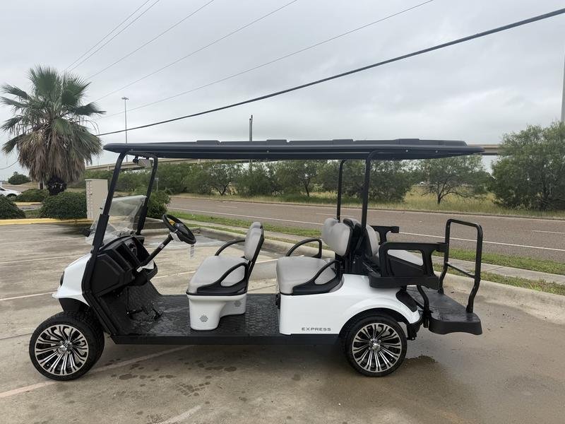 2026 E-Z-GO Express 6 Touring Lithium - Image 2