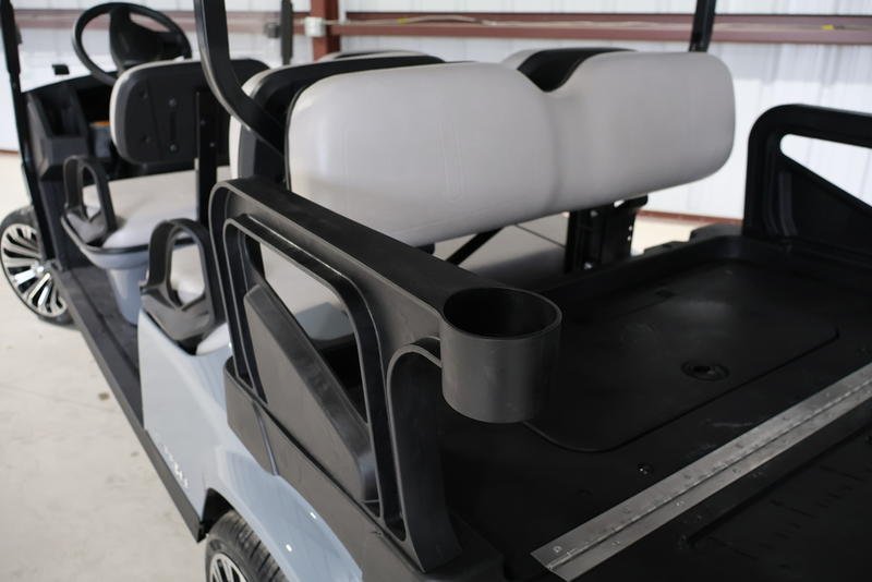 2026 E-Z-GO Express 6 Touring S - Lithium - Image 7