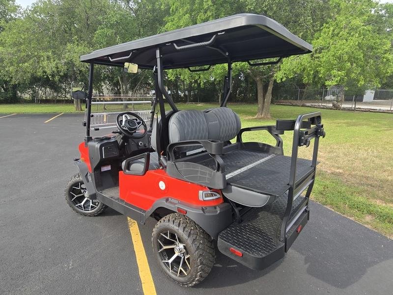 2025 Denago EV Nomad XL - Image 9