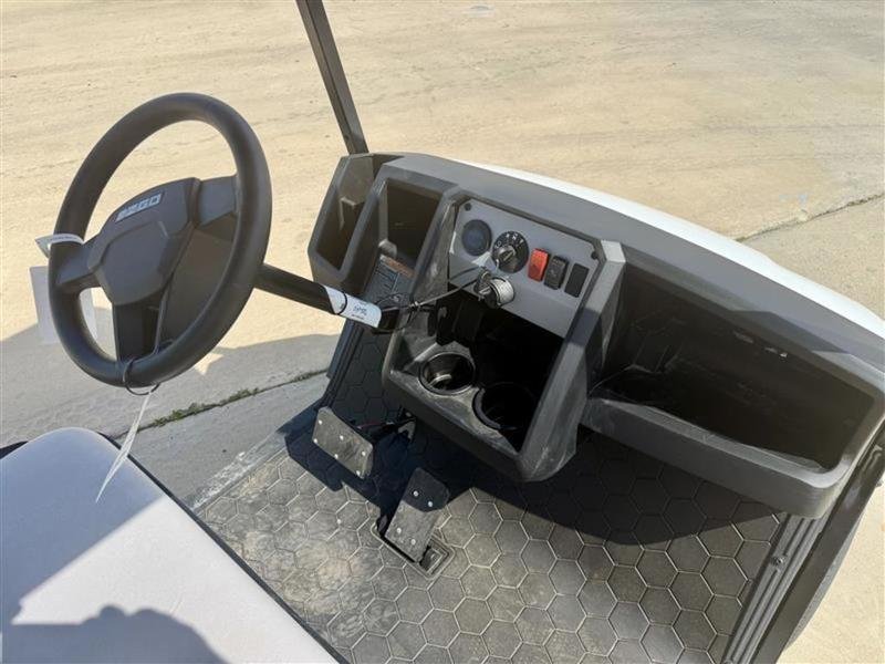2026 E-Z-GO Express 6 Touring S ELiTE Lithium - Image 6