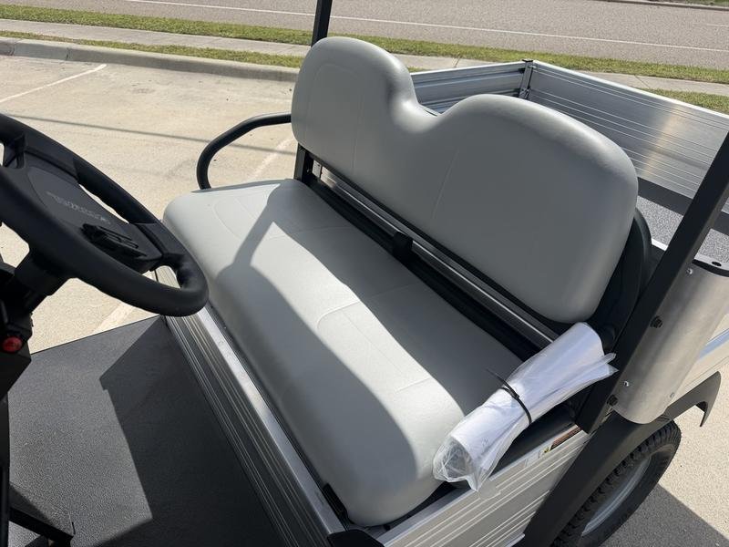 2026 CLUB CAR Carryall 300 - Image 8