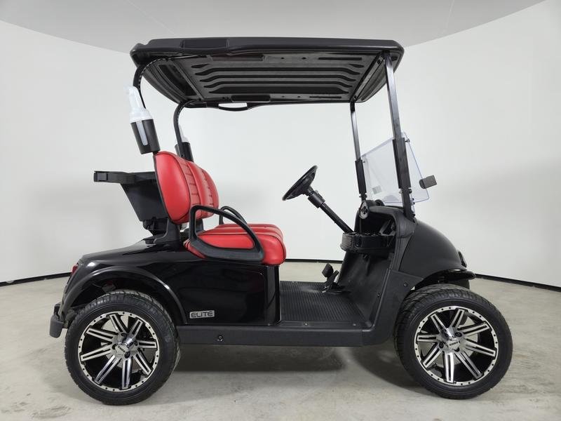 2022 E-Z-GO RXV Refurb - Lithium - Image 8