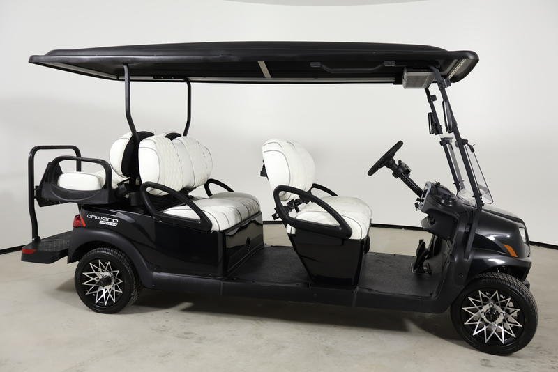 2027 CLUB CAR Onward 6 HP Li-ion - Image 5