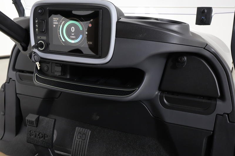 2027 CLUB CAR Onward 6 HP Li-ion - Image 6