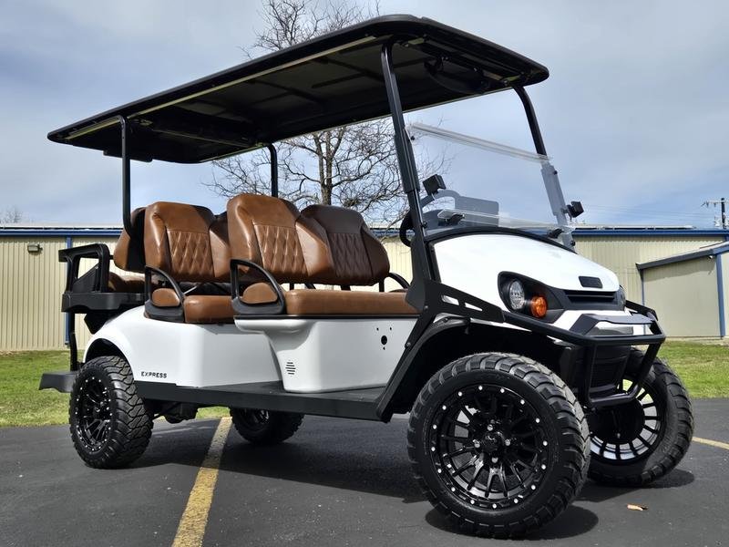 2026 E-Z-GO Express 6 Summit XTL - Gas
